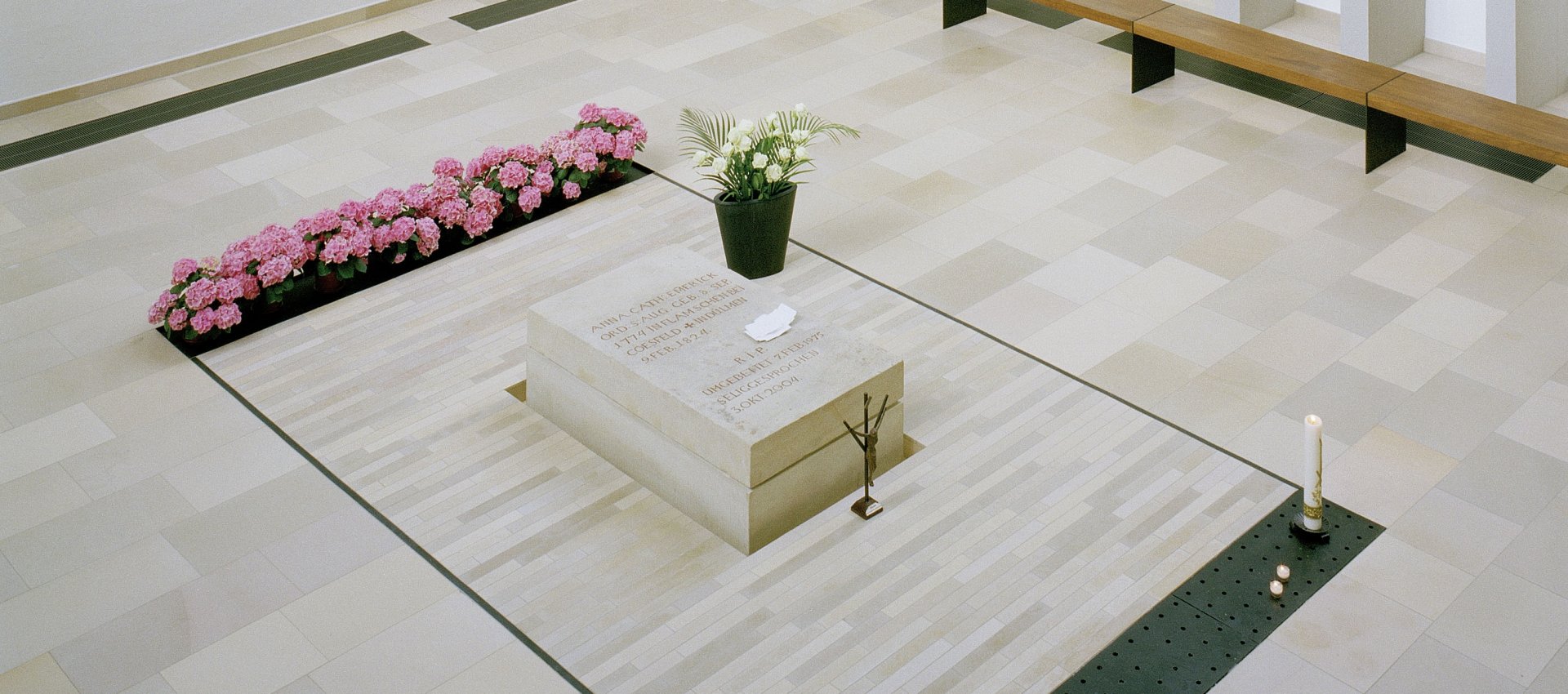 Anna Katharina Emmerick Grab in der Kreuzkirche